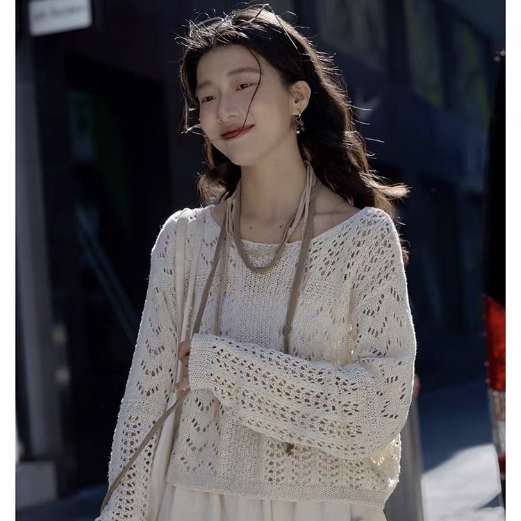 Spring and Autumn Hollow Knitted Sweater 2025 New Gentle Super Beautiful Short Pullover Sweater Women's Chic Korean Top
