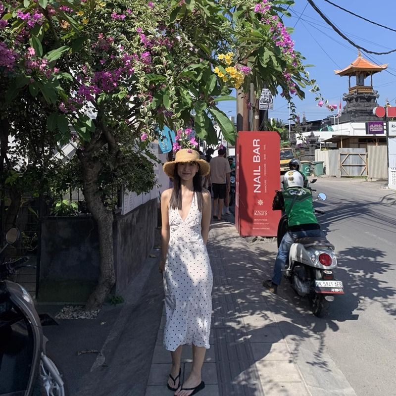 White polka dot v-neck halter neck dress for women summer French sexy backless temperament mid-length skirt