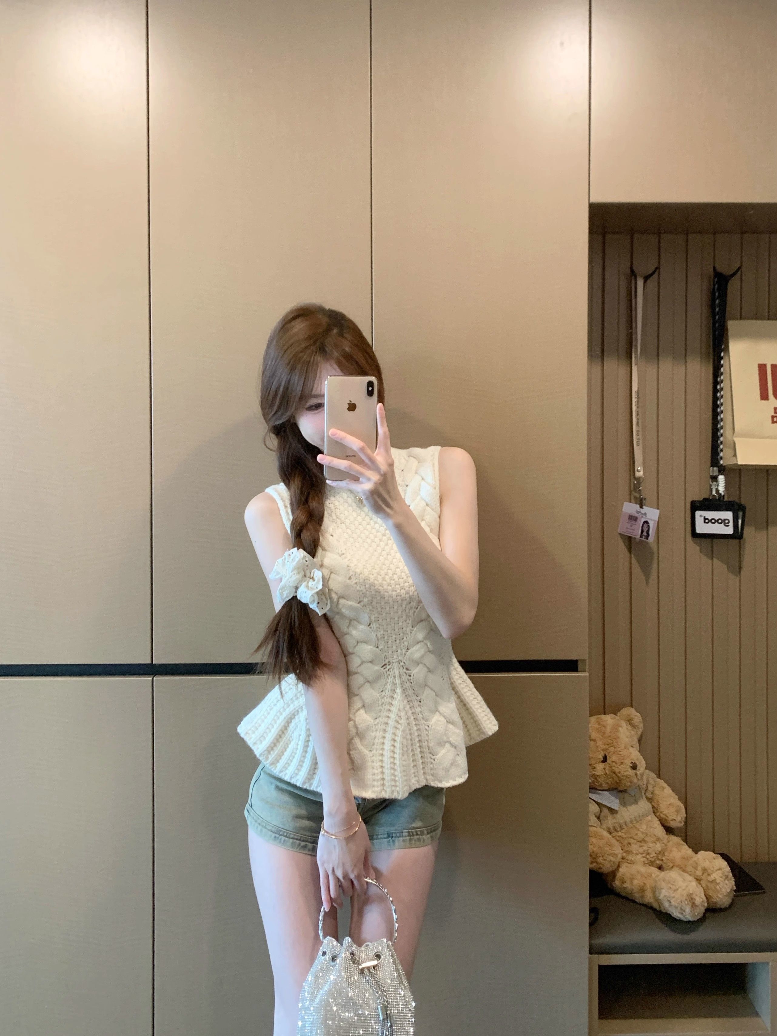 Chic design apricot twist sweater for women in spring inner sleeveless vest waist short ruffle sweater