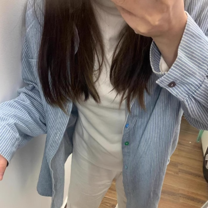 Korean colored button striped shirt for women in spring and autumn design, fashionable and niche spring long-sleeved shirt jacket