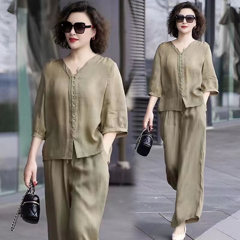 Tennis linen suit 2025 new summer casual Korean version middle-aged mother's top collar showing wide-leg pants two-piece set
