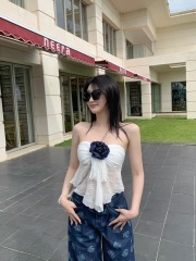 Beloved, golden and melancholy fragrance, hollowed out sexy blue rose flower hot girl white top trouser breast