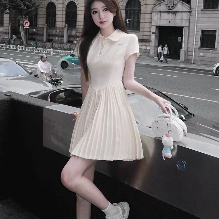 Small scented doll collar short-sleeved dress for women 2025 summer high-end temperament waist-tight pleated short skirt