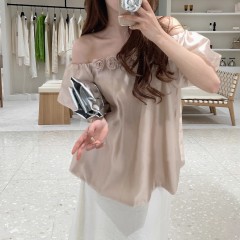 Thirteen Lines 2025 Spring French Romantic Vacation Style One-Shoulder Puff Sleeve Loose Thin Pink Pearl Shirt