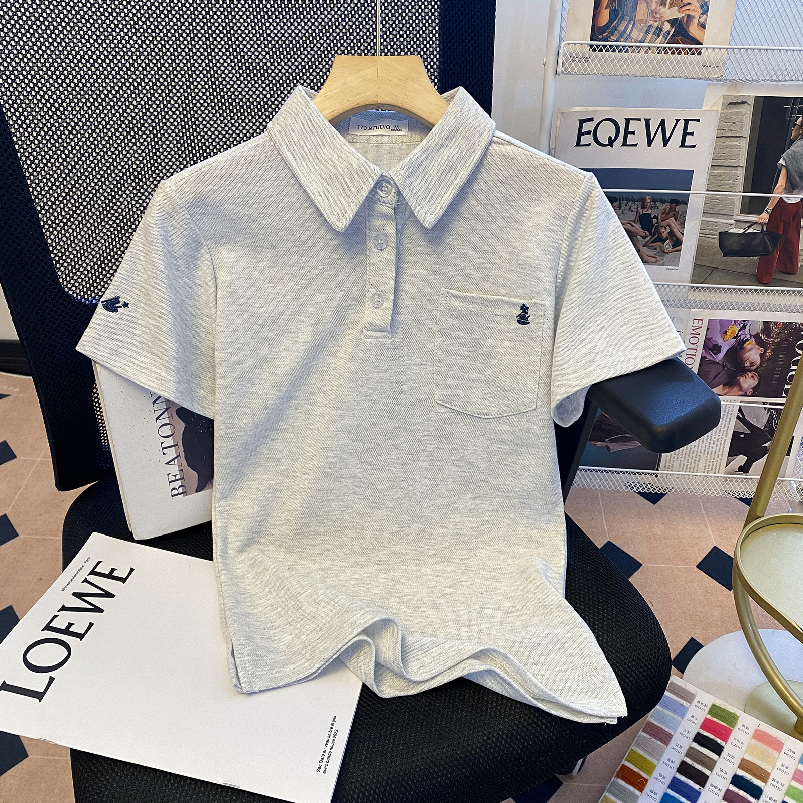 Real photo shoot bead floor cotton short-sleeved T-shirt for women in summer 2025 new short trendy embroidered pocket shoulder lapel top for women