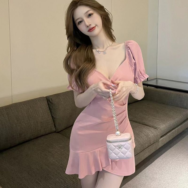 American high-end puff sleeve dress for women, summer pure sexy A-line skirt design, waist-hugging and slimming skirt