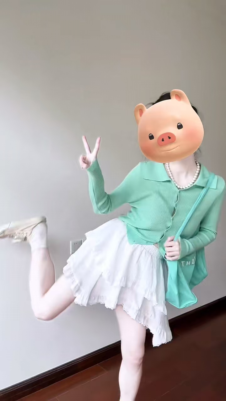 Summer outfit with a complete set of small, light-cooked salt-style light-cooked outfits, two-piece fashion tops