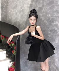 Real shot~ Sweet and spicy sexy hot girl with a black skirt Hepburn style square collar suspender skirt French high-end dress