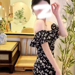 Floral dress for women in summer new slim fit slim hip short skirt sweet and spicy pure sexy sexy hot girl one shoulder