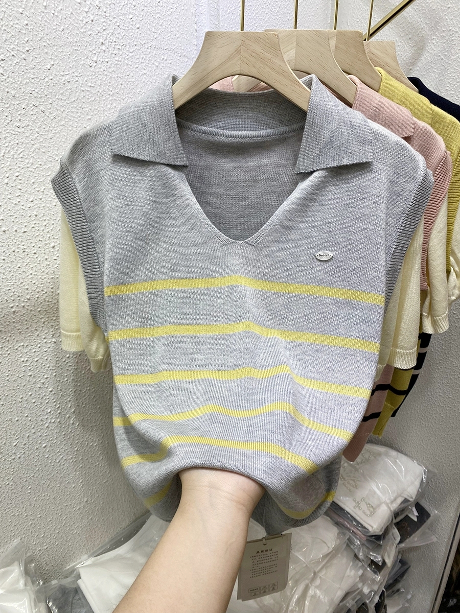 Four Season Qing 2025 Spring New Fake Two-Piece Striped Sweater Women's Short Sleeve Design Niche Casual Top Trendy