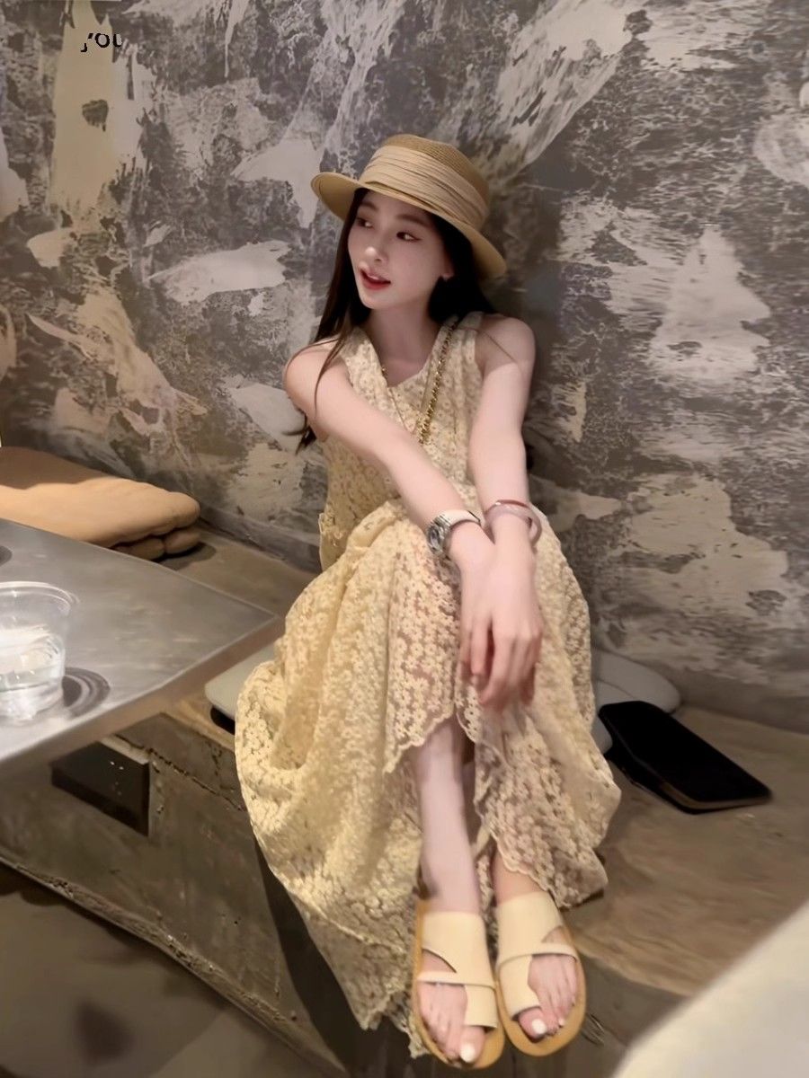 French high-end lace freesia dress for women in summer style loose lazy style sleeveless vest long skirt