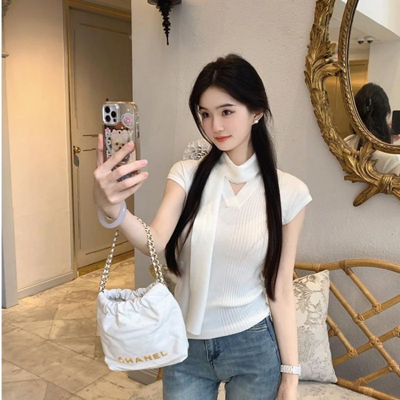 6303# Korean chic style French temperament fringe V-neck short-sleeve knit top slimming and figure-hugging black top
