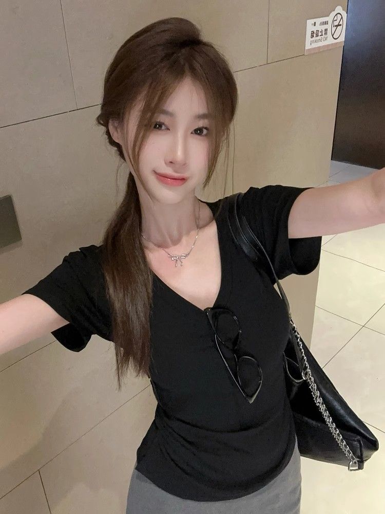 辣妹修身抽褶V領短袖T恤女夏新款百搭基礎款修身顯瘦小上衣