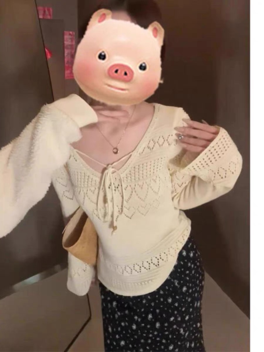 Spring design long-sleeved top with versatile slim-fitting sweater