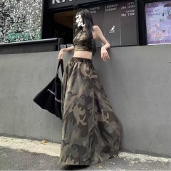 無袖背心打底短上衣+大裙擺迷彩半身長裙女傘裙兩件套裝