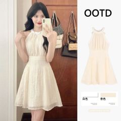 法式小個子掛脖無袖吊帶連衣裙女夏季2025年新款收腰又甜又辣裙子