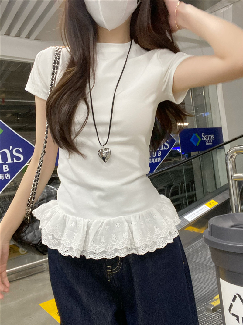 Real shot of gentle sweet girl style design lace spliced ​​short-sleeved T-shirt with small white slim fit and slim