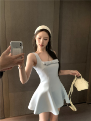 Real shot, a small, pure and lustful suspender dress for women, spring short temperament skirt