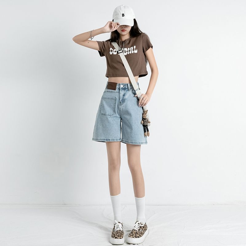 Real shot of 2025 denim shorts for women in summer new Korean style loose straight slimming and versatile retro Hong Kong flavor