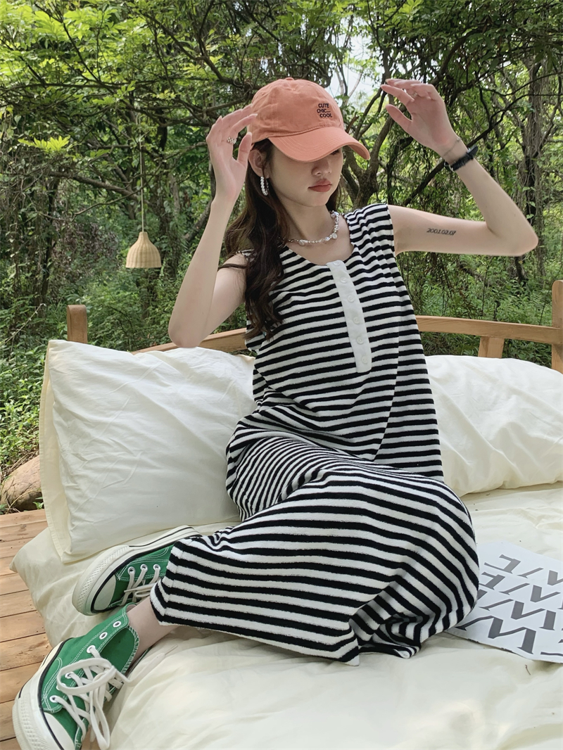 實拍 可愛韓風舒服彈性毛巾質地無袖中長款條紋連衣裙