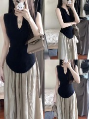 Careful Machine V-Neck Sleeveless Knit Backless Top for Women, Versatile Simple Solid Color U-Neck Design Black Short Sleeve Blouse