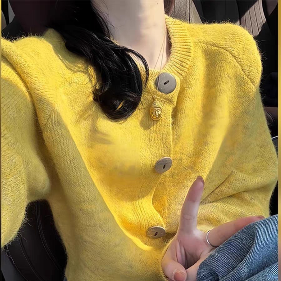 小個子軟糯寬鬆黃色針織開衫女秋冬季穿搭短款慵懶風毛衣外套