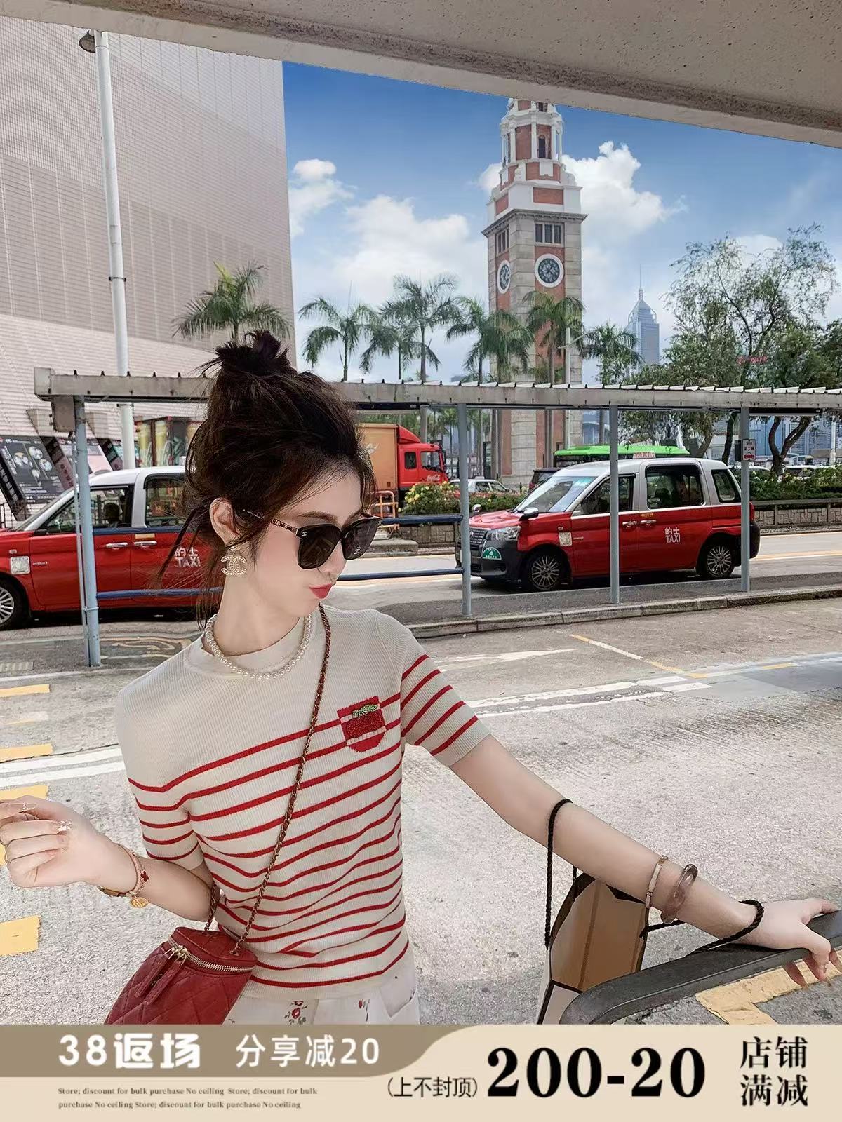 Fish and rabbit rabbit small fragrant style striped knitted top for women 2025 summer new round neck spliced ​​short-sleeved T-shirt