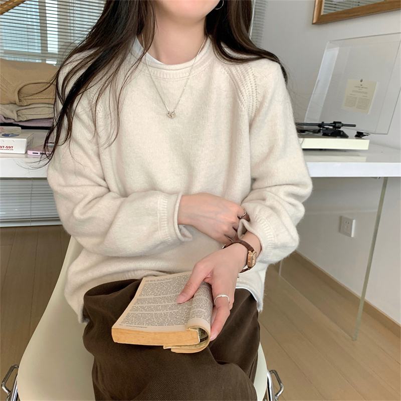 Real shot of Korean loose and versatile solid color curled edge design Arctic velvet knitted inner women's sweater