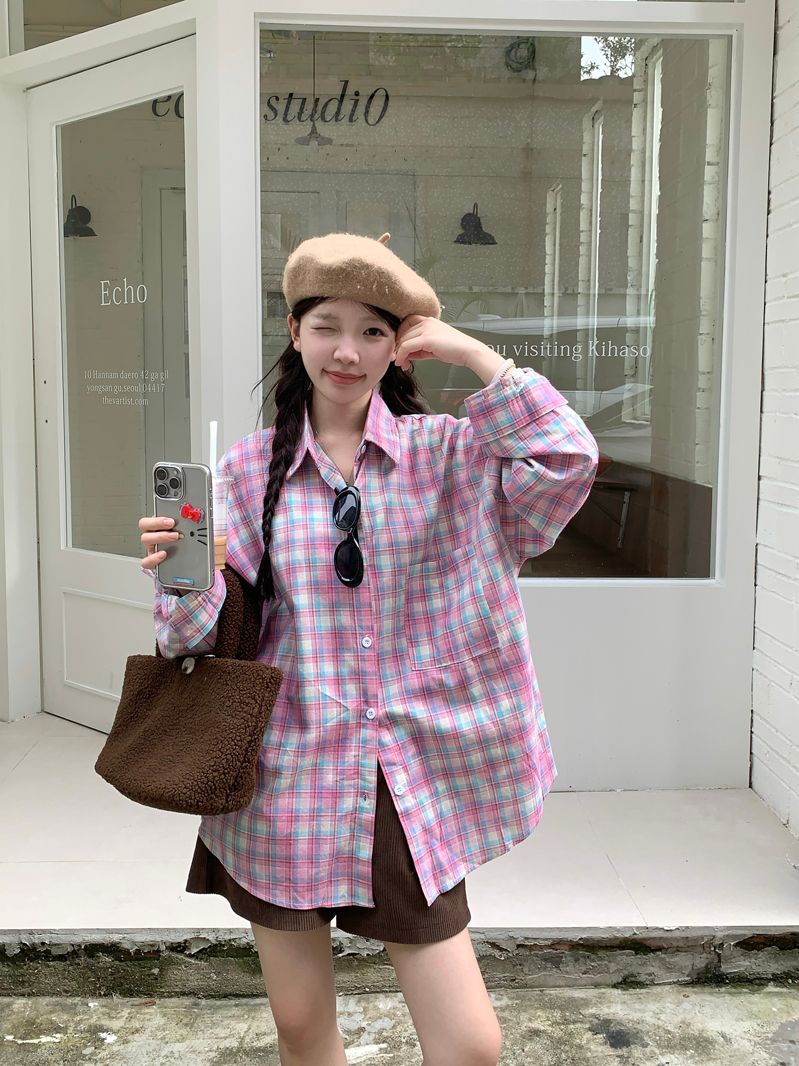 Real photo of smudged contrasting plaid long-sleeved sunscreen shirt for women with versatile thin design layered top jacket