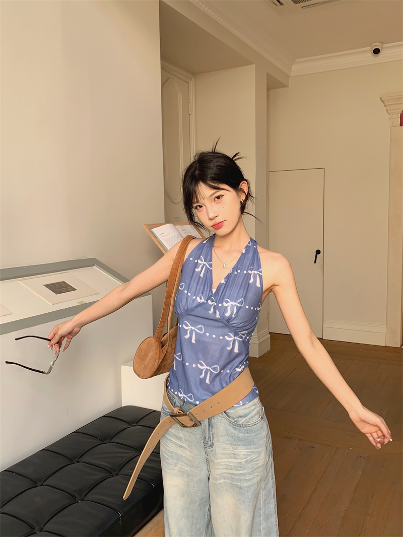 實拍 吊帶背心女夏季新款藍色蝴蝶結印花設計感修身掛脖上衣