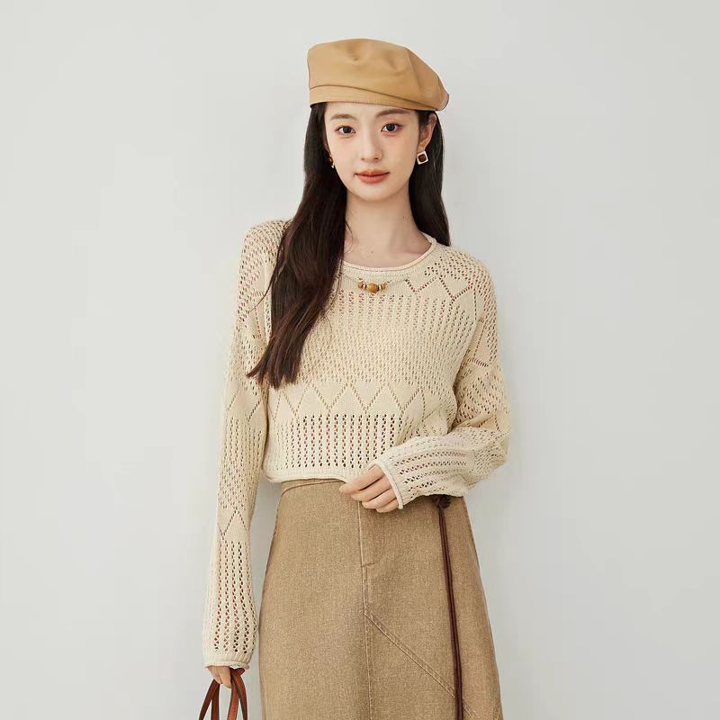 2025 Korean-style relaxed hollow neck knit sweater, youthful loose long-sleeved top, early spring new arrival, high-end feel