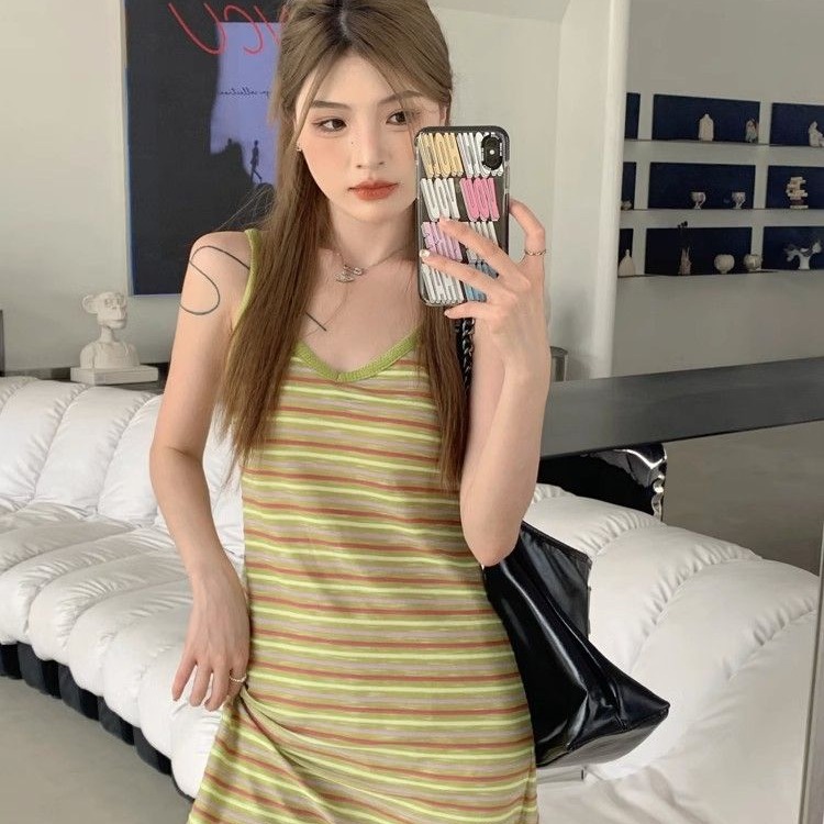 Shipped Fashionable suspender striped dress for women in summer slim new slim over-knee niche A-line long skirt