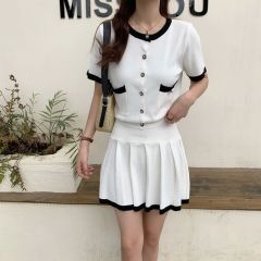 Shipped 2025 new women's suspender dress with fashionable French temperament to make you look slim