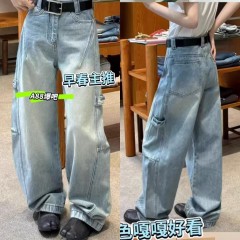 Light blue retro jeans for women 2025 new spring small straight loose slim wash design