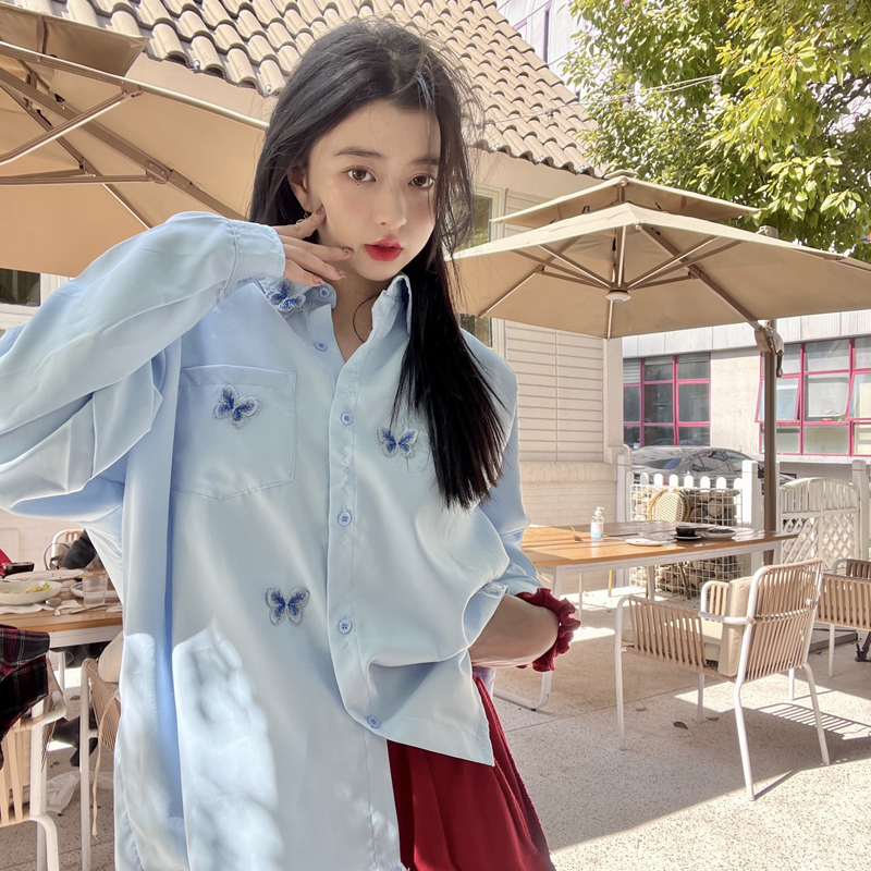 Design niche three-dimensional butterfly long-sleeved shirt for women in spring and autumn loose retro chic Hong Kong flavor jacket top trendy