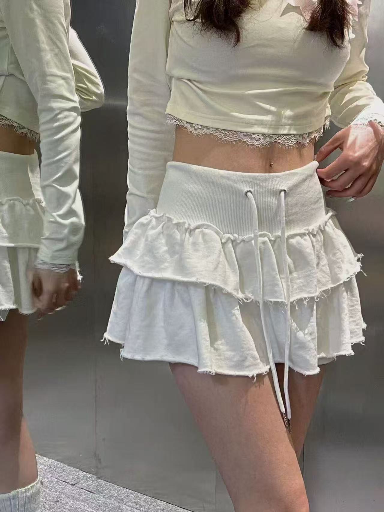 Miniskirt cake puffy skirt for women in spring and autumn small person with high waist pleated hips A-line skirt for summer day