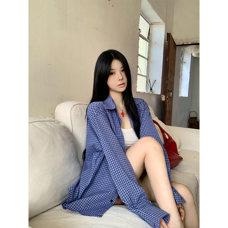 Real shot - retro blue plaid mid-length shirt for women in early spring lazy loose oversize jacket