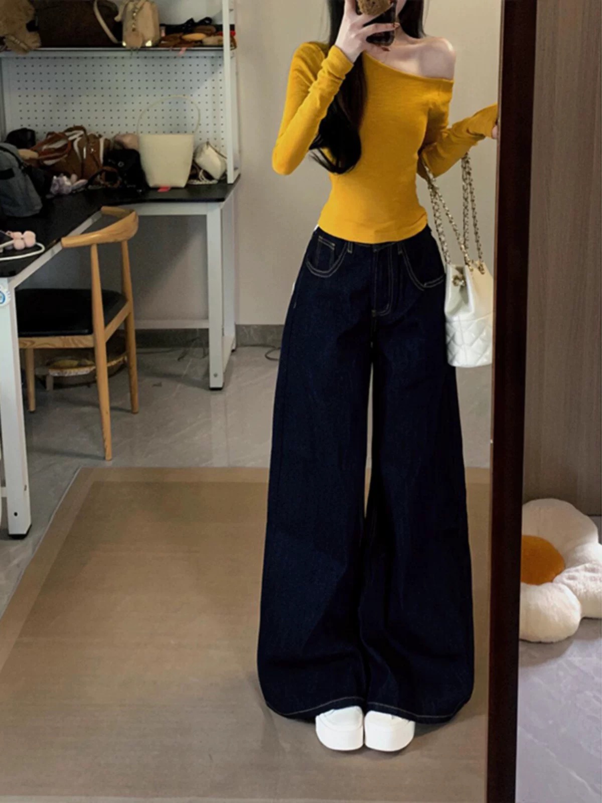 Korean yellow off-shoulder long-sleeved T-shirt for women in spring underwear, slim top jeans set