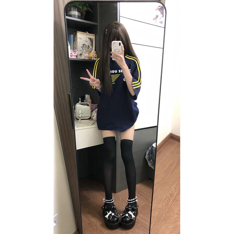 High-quality pure cotton 220g 19 pieces of wool + feel printed loose large version of shoulder-fall three-bar short-sleeved T-shirt for women