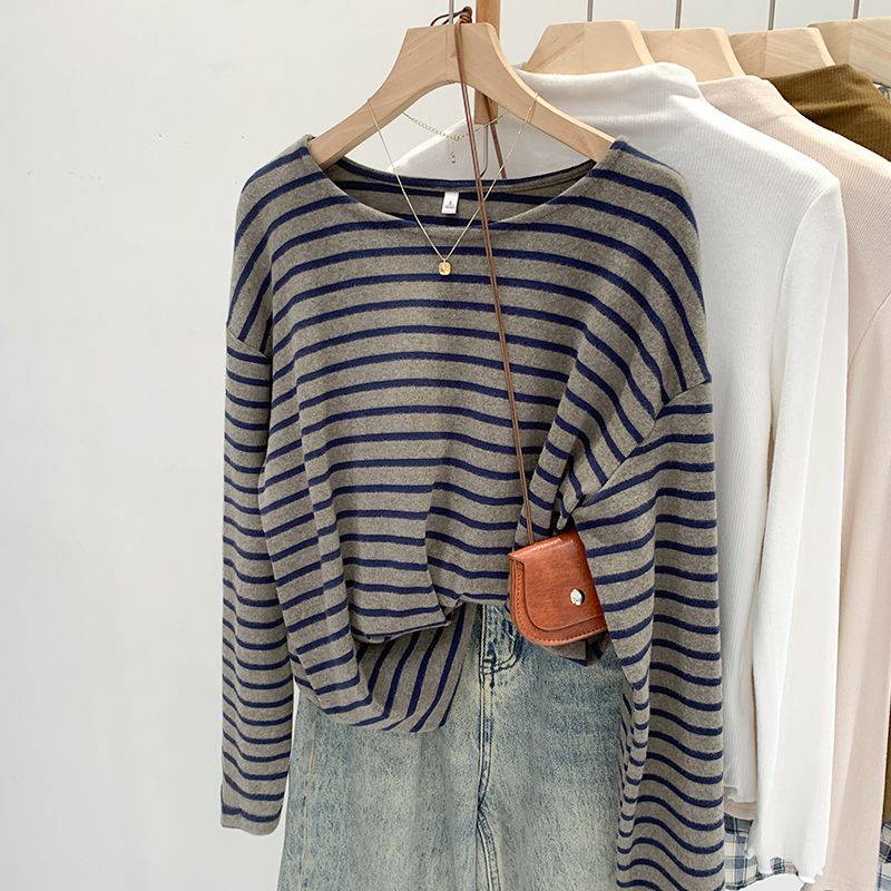 Korean striped long-sleeved T-shirt for women's inner bottom shirt loose and lazy Fengde velvet top