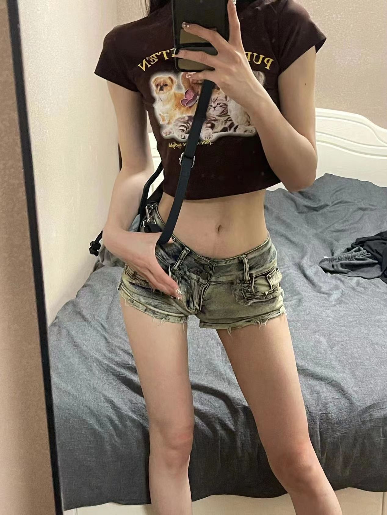 American hot girl Liu Ding low-waist denim shorts for women slim and slim hip wide-leg hot pants