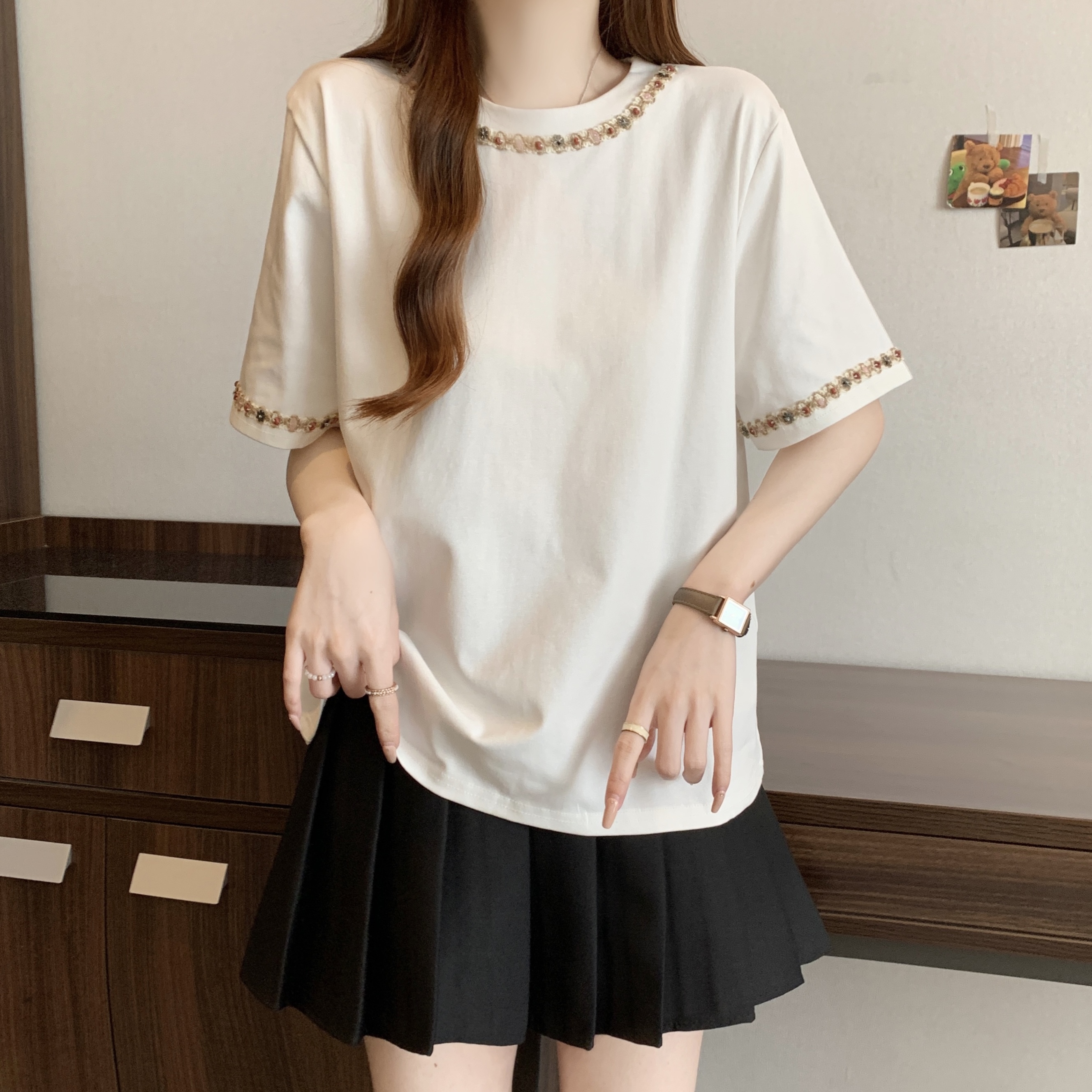 Real shot of large size fat MM heavy industry beaded casual and versatile loose round neck pullover front shoulder T-shirt top