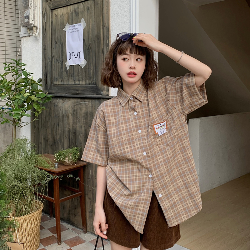 Hong Kong style retro plaid shirt men and women 2025 summer college style couple versatile loose short-sleeved tops ins trendy