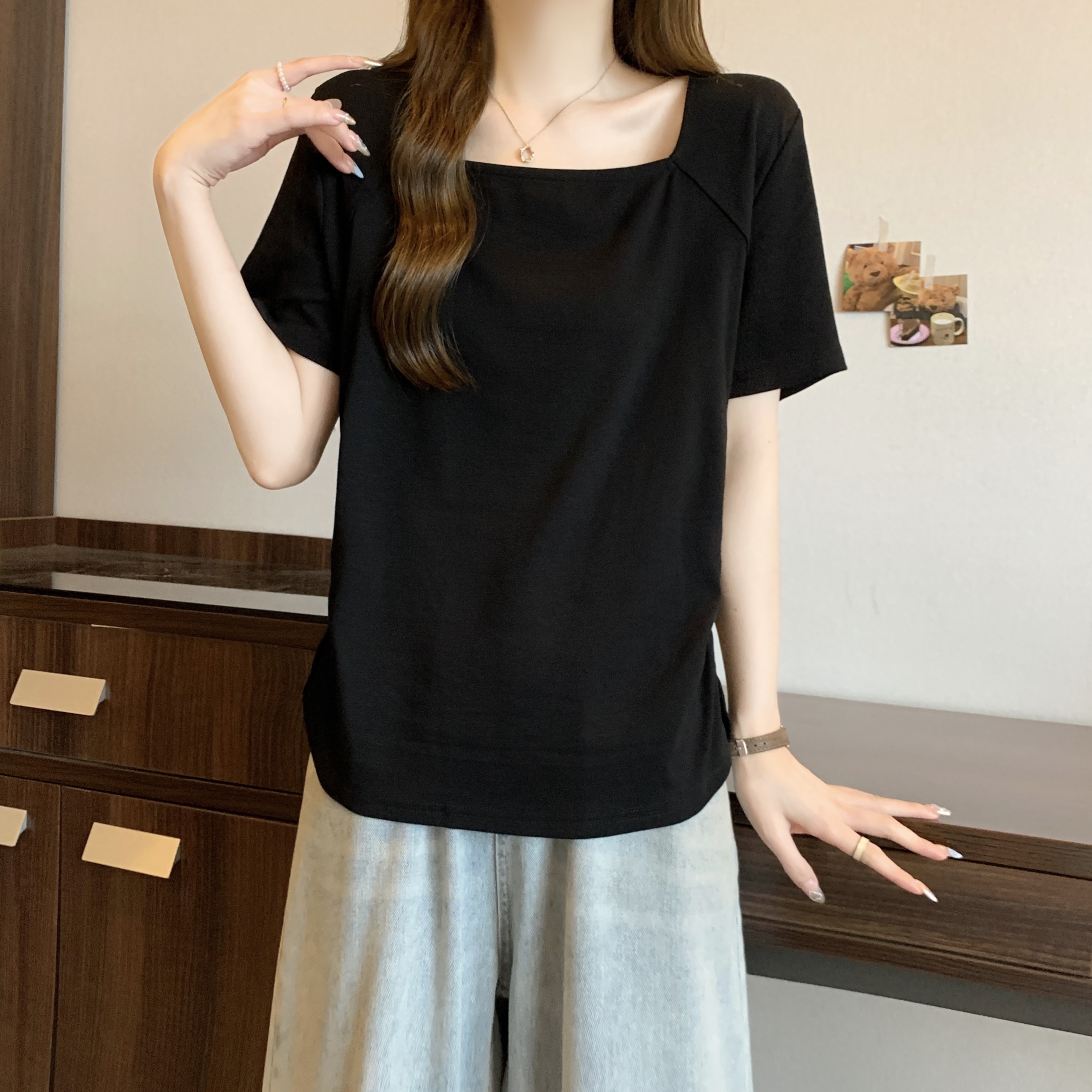 Real shot~ Large size fat MM simple and versatile solid color large U-neck loose-fitting flesh-covering slimming top T-shirt for women