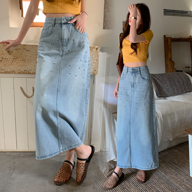 High and sensitive iron diamonds!  Summer light-colored denim skirt for women, with a long skirt with a slit back and a high profile slimness