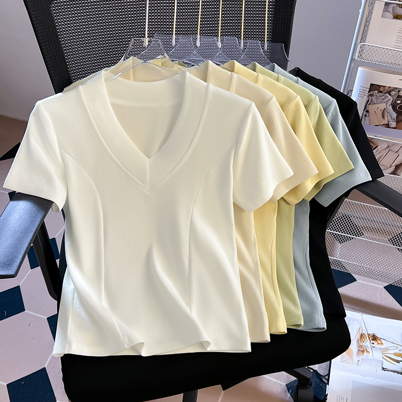 Real shot of women's 2025 summer new slim slim versatile design niche top