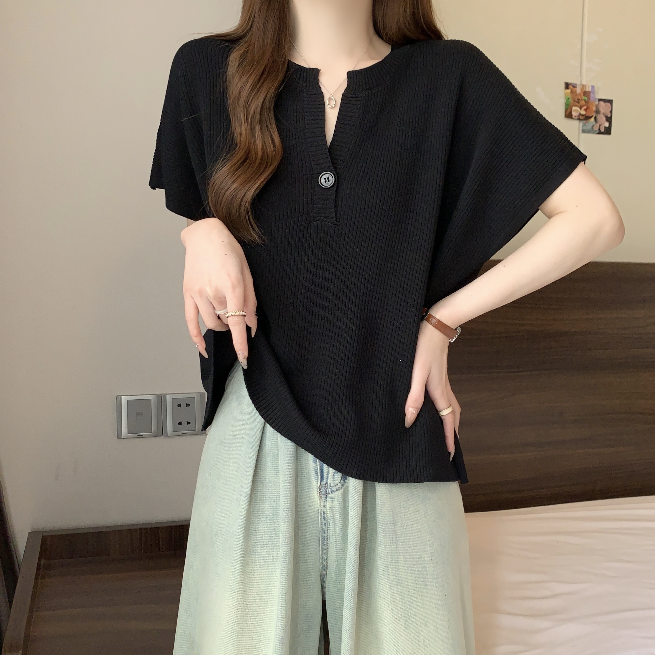 Real shot~Large size fat MM summer new simple and versatile loose V-neck slim-fitting sweater top