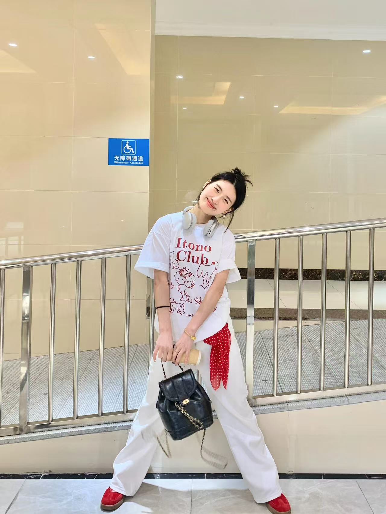 High-quality pure cotton 200g 100% cotton combed tight high-quality workmanship short-sleeved T-shirt for women