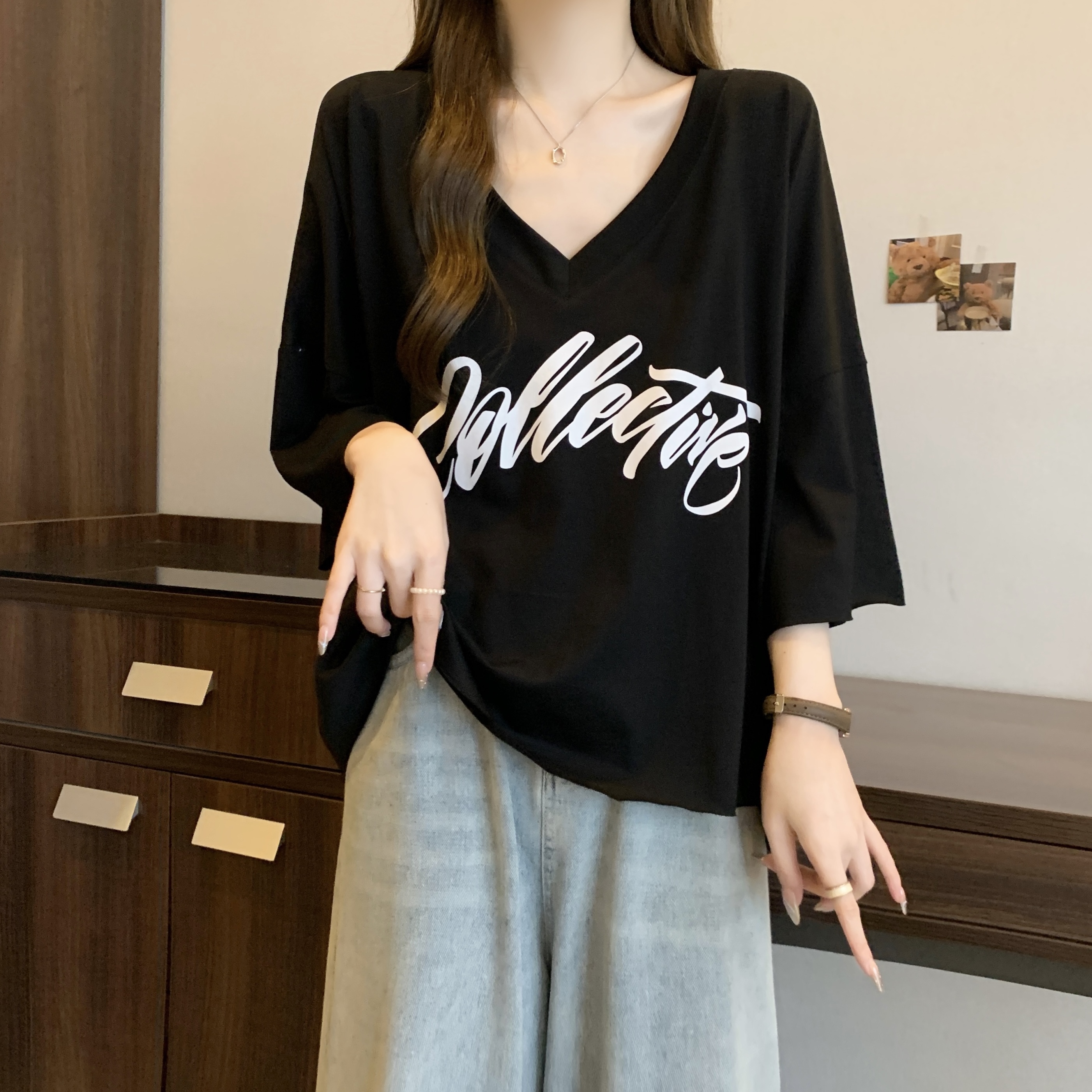 Real shot~ Large size fat MM simple and versatile solid color V-neck loose-fitting flesh-covering slimming top T-shirt for women