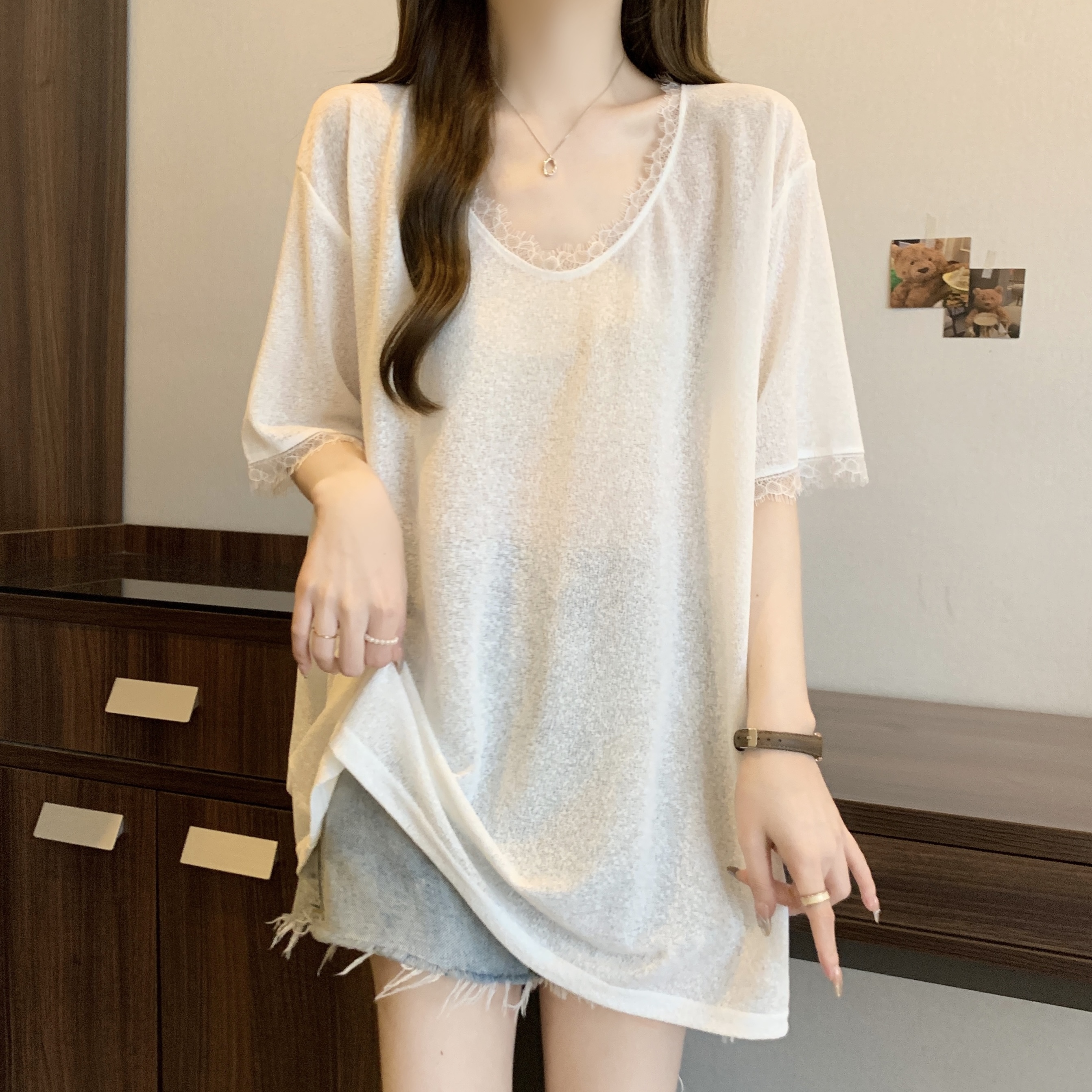 Real shot~ Large size fat MM simple and versatile solid color lace length U-neck loose-fitting flesh-covering slimming top T-shirt for women